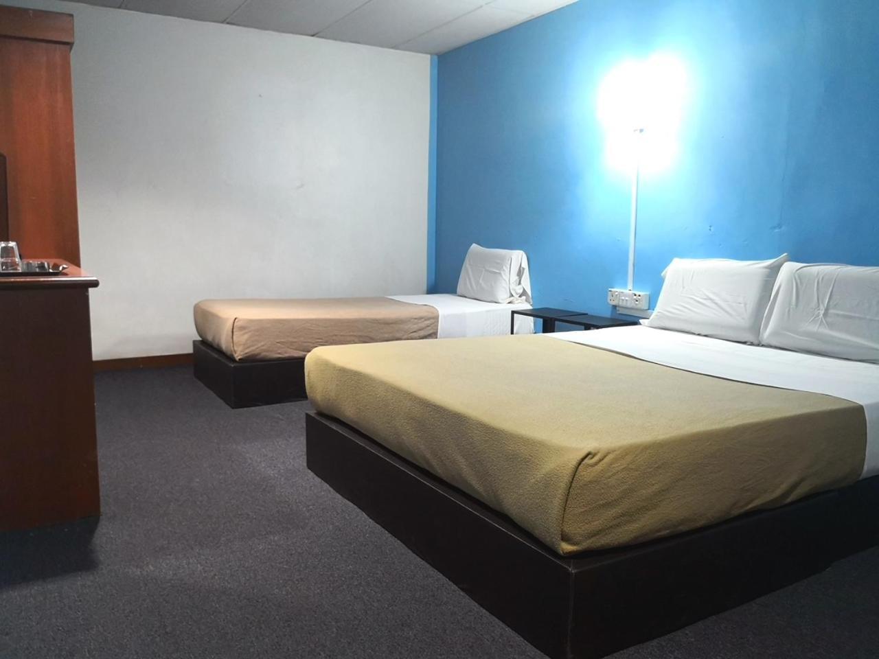 Hotel Seri Kota Satu Kota Tinggi Exteriér fotografie